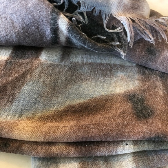 JCsunny..... cotton scarf/shawl - Picture 7 of 8